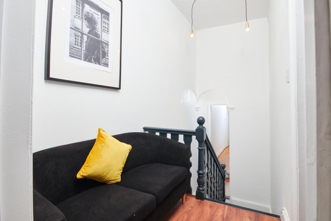 5 Bed House In Leamington Spa Perfect For Contractors With 7 Beds By Purestay - 14 Night Min! Esterno foto