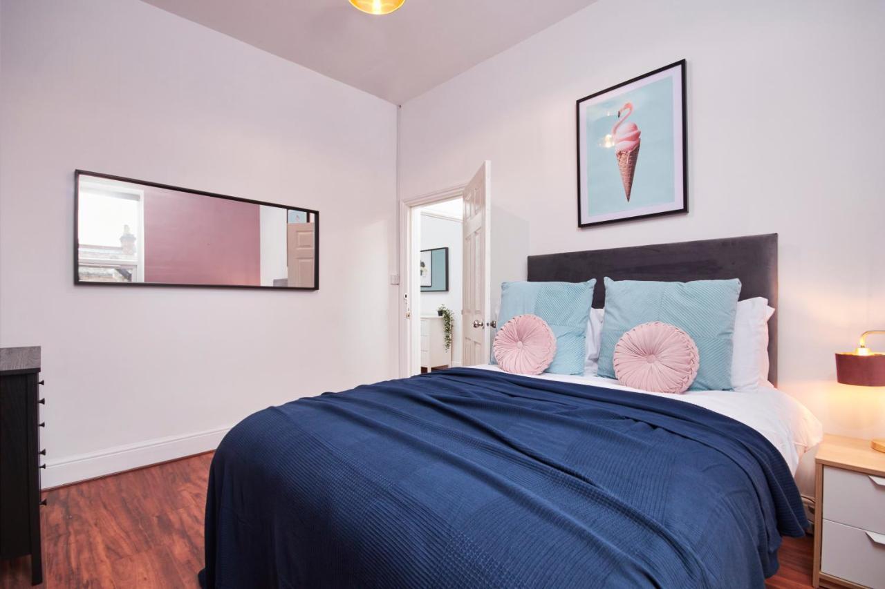 5 Bed House In Leamington Spa Perfect For Contractors With 7 Beds By Purestay - 14 Night Min! Esterno foto