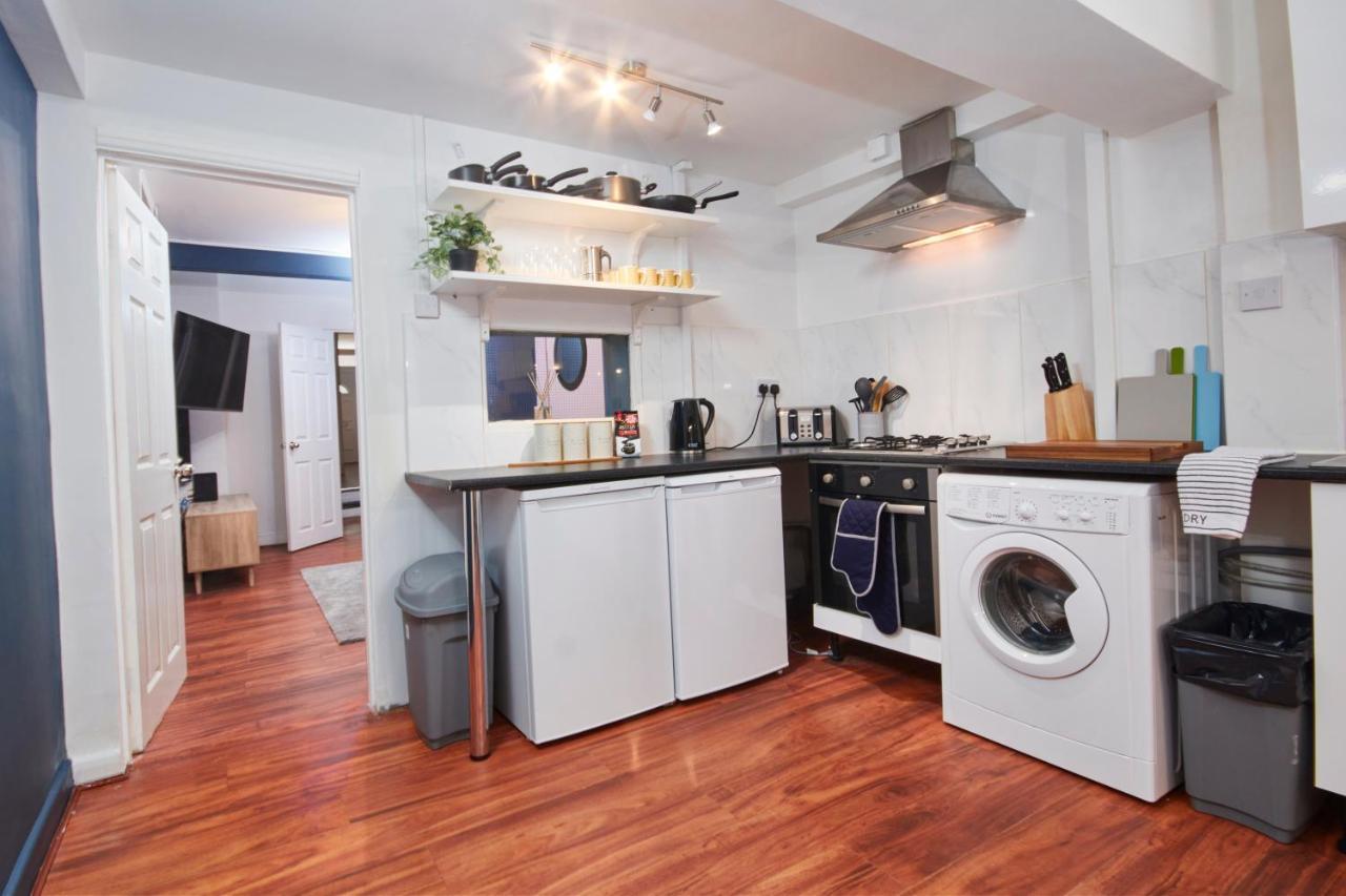 5 Bed House In Leamington Spa Perfect For Contractors With 7 Beds By Purestay - 14 Night Min! Esterno foto