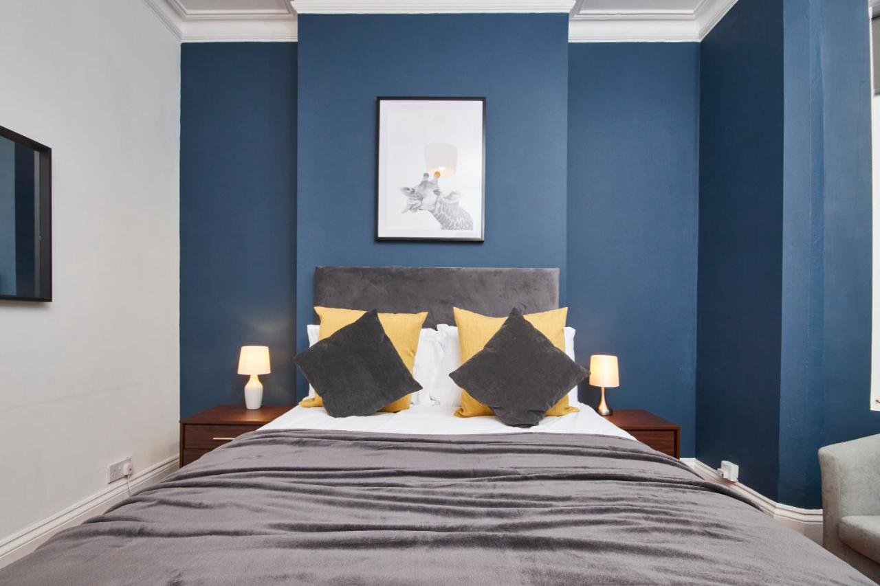 5 Bed House In Leamington Spa Perfect For Contractors With 7 Beds By Purestay - 14 Night Min! Esterno foto