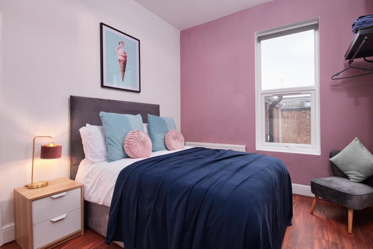 5 Bed House In Leamington Spa Perfect For Contractors With 7 Beds By Purestay - 14 Night Min! Esterno foto