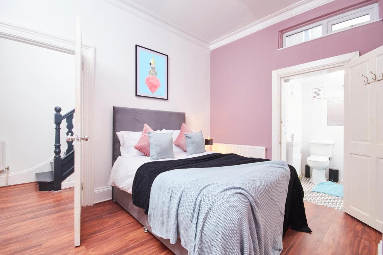 5 Bed House In Leamington Spa Perfect For Contractors With 7 Beds By Purestay - 14 Night Min! Esterno foto
