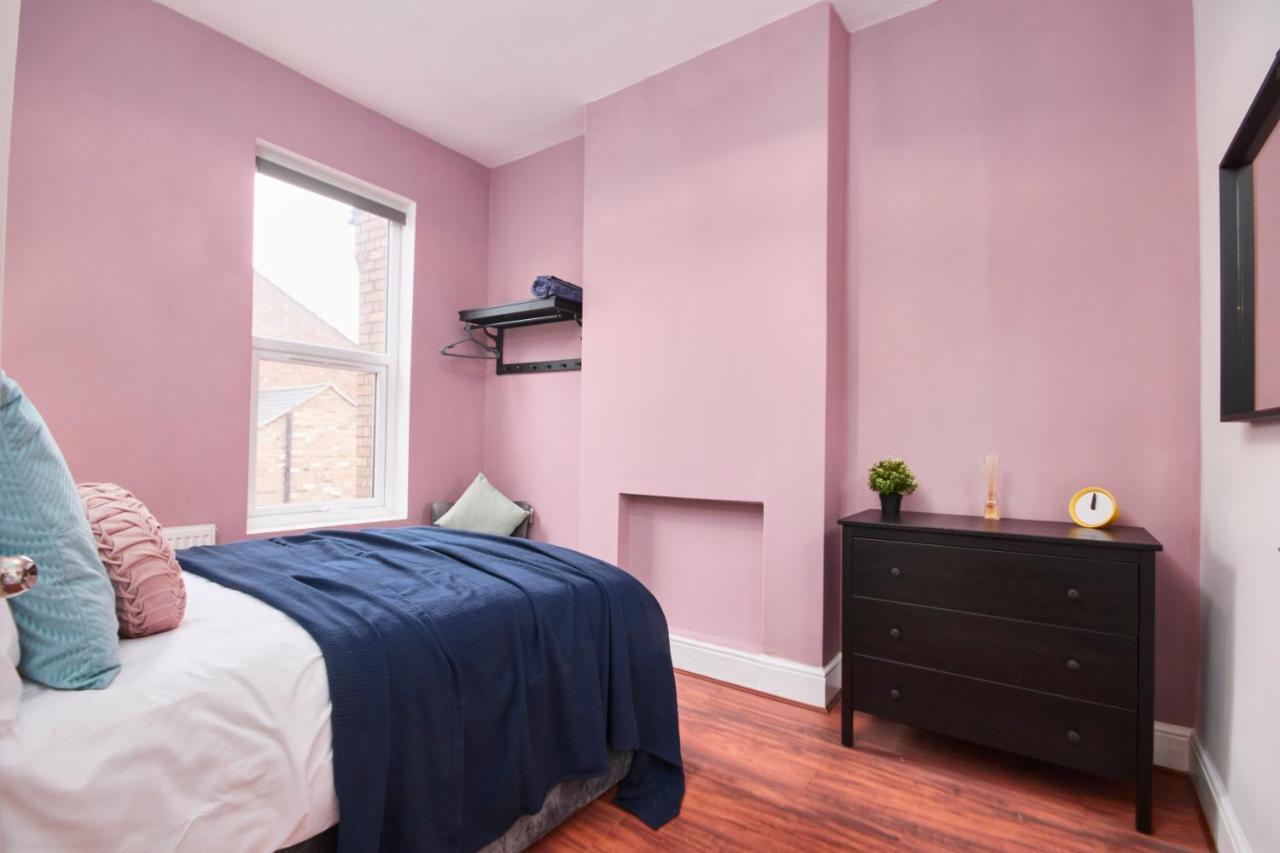 5 Bed House In Leamington Spa Perfect For Contractors With 7 Beds By Purestay - 14 Night Min! Esterno foto