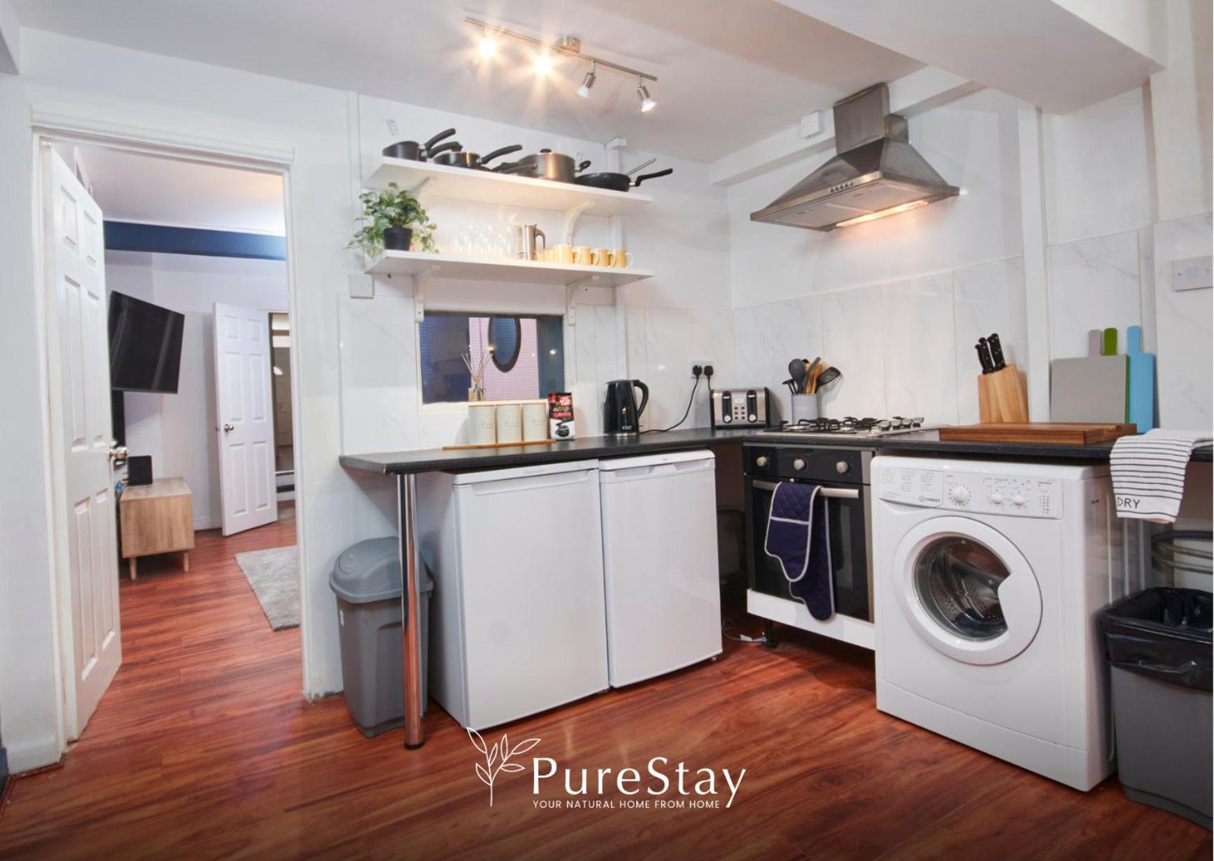 5 Bed House In Leamington Spa Perfect For Contractors With 7 Beds By Purestay - 14 Night Min! Esterno foto